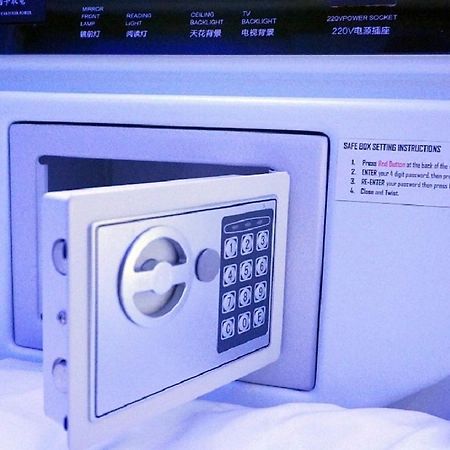 Time Capsule Hotel George Town Exterior photo