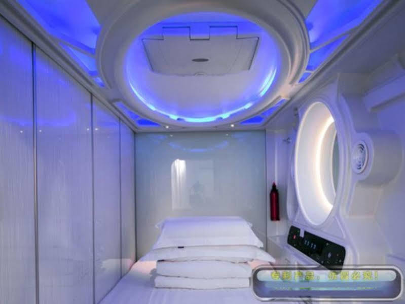 Time Capsule Hotel George Town Exterior photo